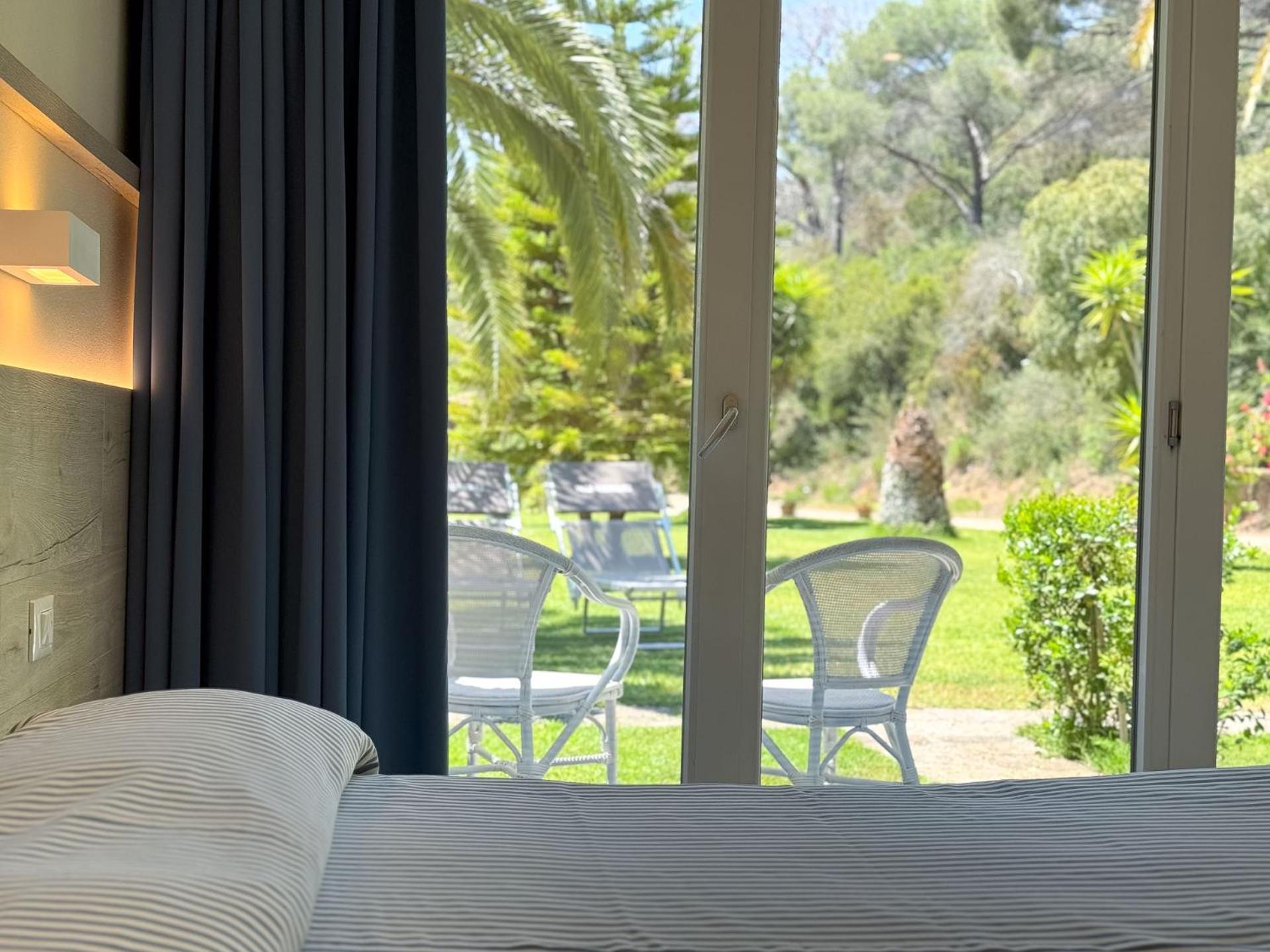 Hotel Villa Rodriguez Capoliveri  Eksteriør billede